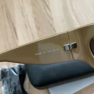 Balenciaga | Accessories | Balenciaga D Frame Wrap  display picture 1
